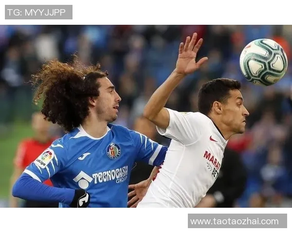 阿特拉斯与瓜达拉哈的精彩对决揭示足球战术的较量与激情碰撞